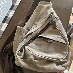 Very durable bag can also be carried as a back pack style